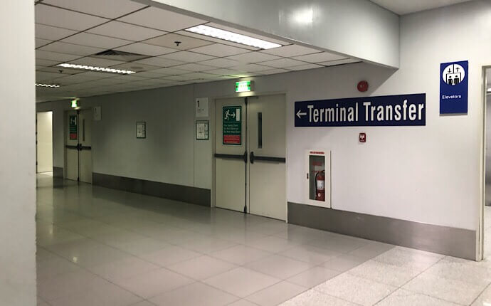マニラ空港のターミナル移動方法3
